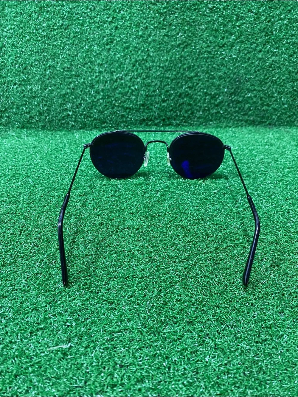 Classic Black Oval Men's Metal Sunglasses - Sleek Minimalist Design